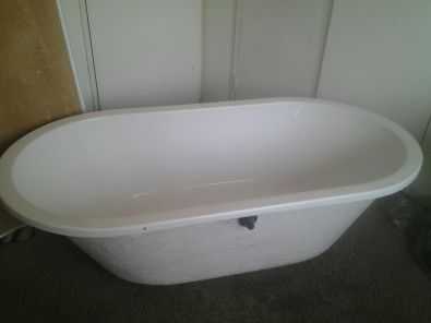 Fibreglass bath