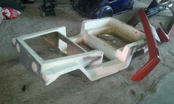 Fibreglass jeep body
