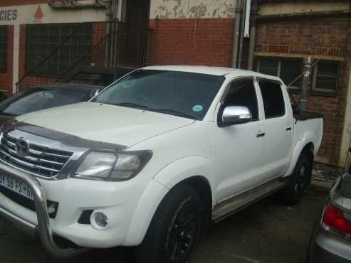 FINANCE AVALIABLE 2013 TOYOTA HILUX 2.7 VVTI DOUBLE CAP white COLOUR