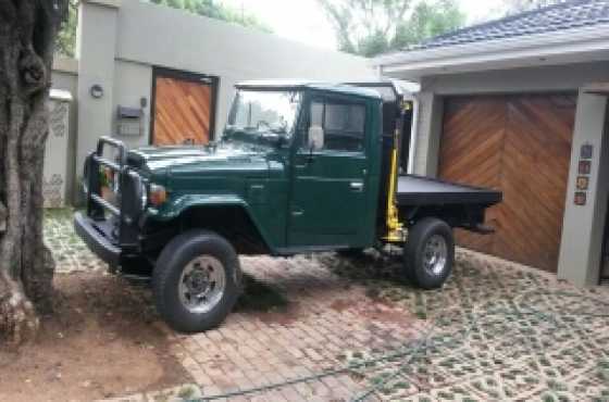 FJ 45 landcruiser toyota