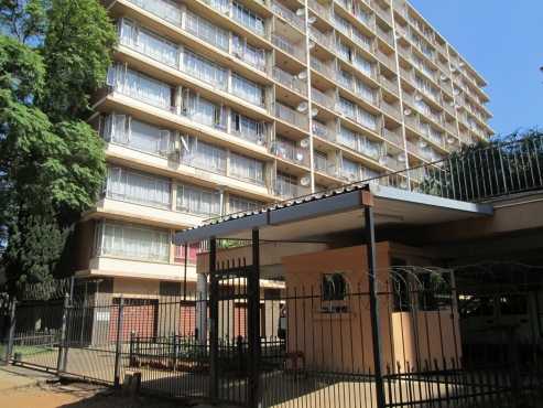 Flat for sale in town on Prinsloo and Minaar Street