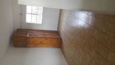 Flat to rent in Florentia, Alberton