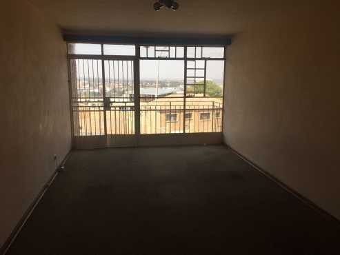 Flat to rent plus carport