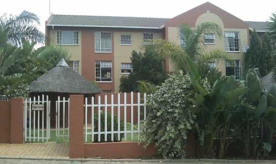 Flat to rent - Terrace Hill 2  Weltevredenpark Randburg.