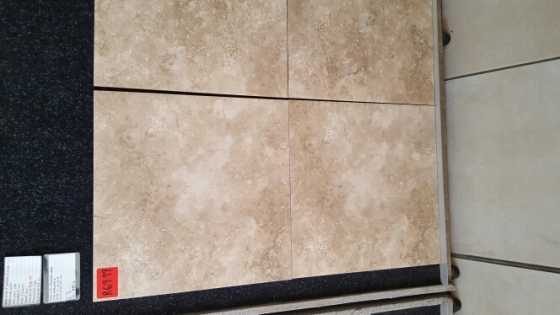 Floor Tile Mantova Noce 1st gr 430x430