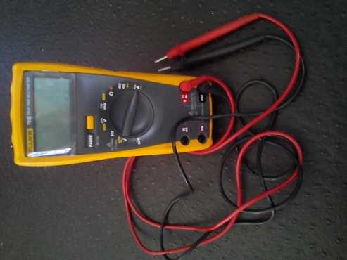 Fluke 79III True RMS Multimeter