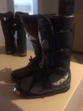 Fly off-road boots brand new size 9