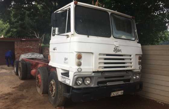 Foden Haulmaster twinsteer chassis cab truck