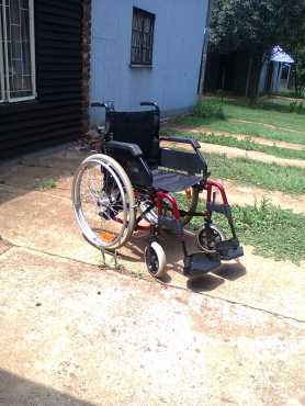 Foldable wheelchair