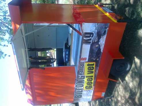 Food trailer standard Size red couler