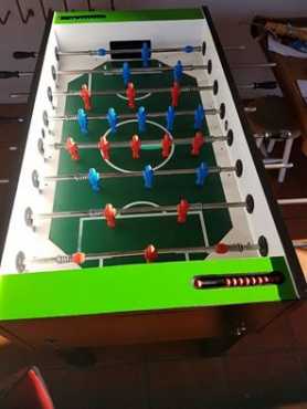 FOOZEBALL TABLE