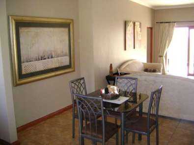 FOR SALE 1 BEDROOM, 1 BATHROOM UNIT IN CARLSWALD,