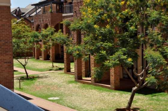 FOR SALE BACHELOR APARTMENT IN HILLTOP LOFTS, MIDRAND