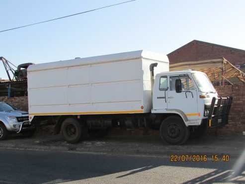 For Sale Isuzu Truck - 6 Ton - Closed Body - SBR422B