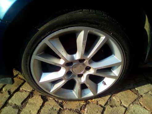 For sale Opel Astra 1.6 Wheels 225-45-R17