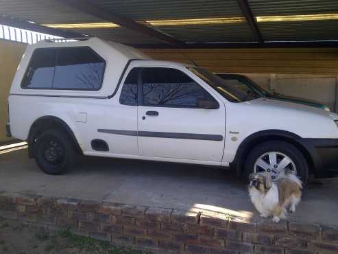 Ford Bantam Bakkie 1.3 XLT White electric windows smash and grab Canopy plus sail lockabe canopy