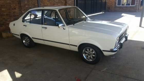 ford escort 1.6 gl automatic