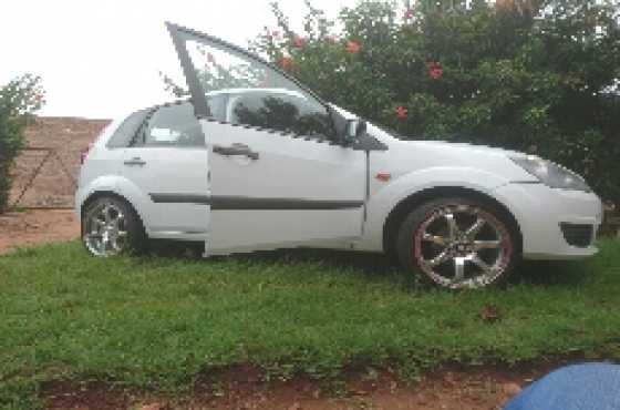 Ford fiasta to swop or 75000