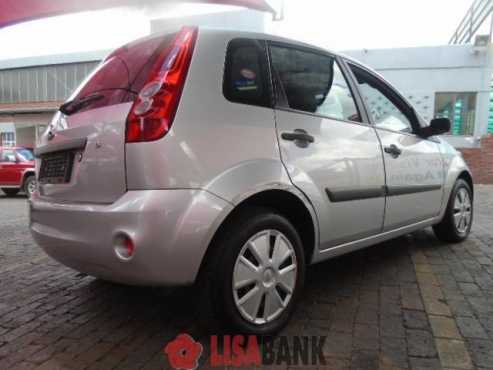 FORD FIESTA 1.4 5D