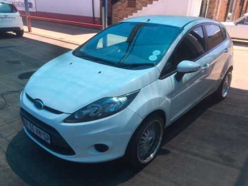 Ford Fiesta 1.4 i Trend