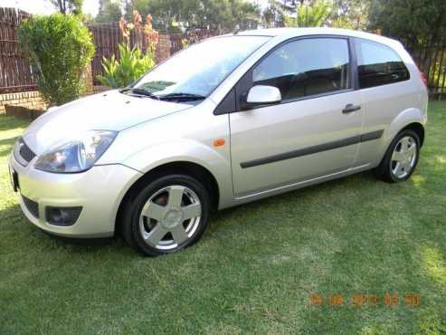 Ford Fiesta 1.4 Trend Techno Pack
