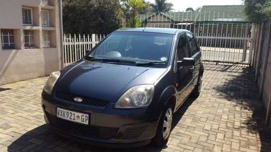 Ford fiesta, 1.4I 5 door, charcoal grey