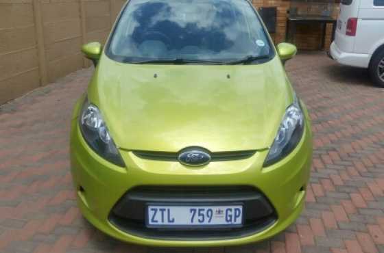 Ford Fiesta 14i trendline