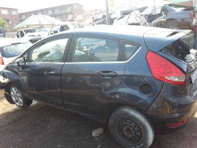 Ford Fiesta 1.6 Titanuim 2013