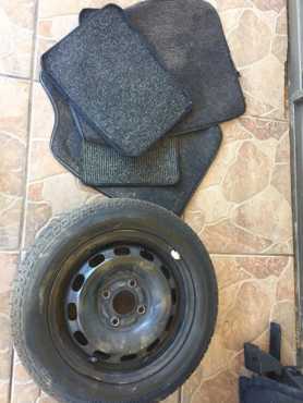 Ford Fiesta mats and tyre