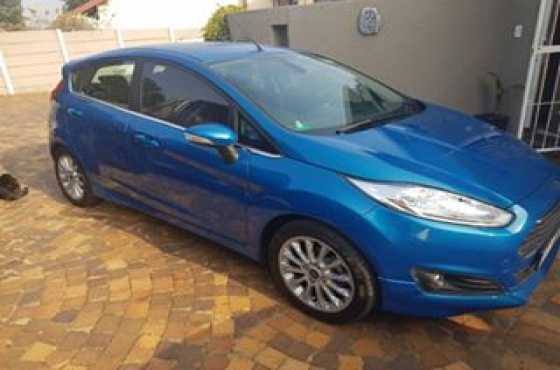 Ford Fiesta Titanium 1.0 T 92Kw 2015 Model.