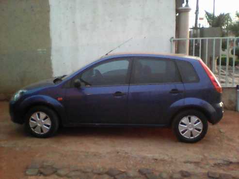 Ford figo 1.4 aircon, airbags,mp3new tires model 2008