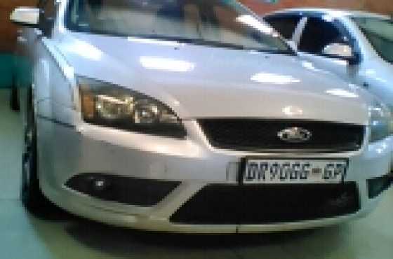 Ford Focus. 2009