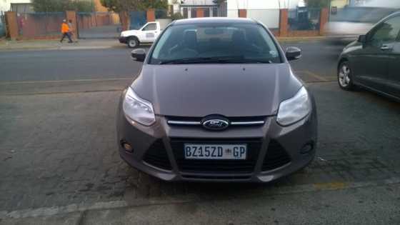 ford focus 2012 sedan 1.6 in good condition for R 99000.00