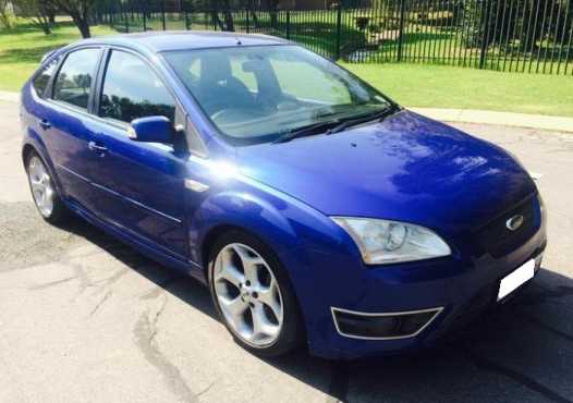 Ford Focus 2.5 ST 5dr