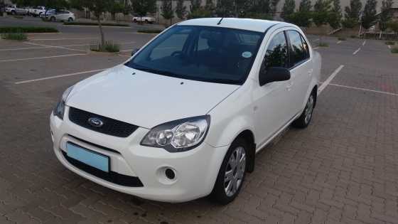 FORD IKON 1.6 AMBIENTE SEDAN  2012 MODEL