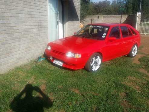 Ford laser 1.6i