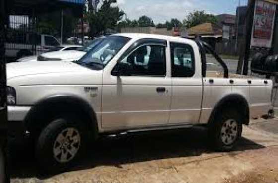 Ford Ranger 2.5 SUPER CAB 4x4,ABS Brakes,Air Conditioning,Alarm,Alloy Wheels,Central Locking,Diff Lo