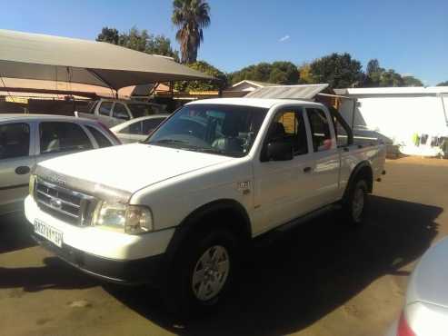 Ford Ranger 2500 Cab and a half 4x4, 2007 Model