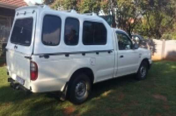 Ford Ranger lwb with Canopy 2005