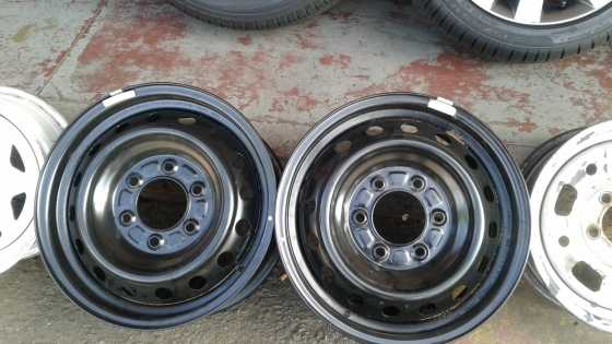 Ford Ranger stardard steal and alloy mags size 15 ,16,17 still in Good condition