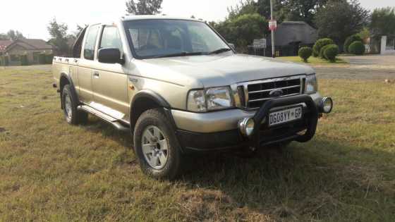 Ford Ranger Super cab 2004