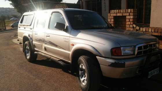 Ford Ranger xlt double cap