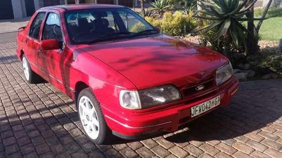 Ford Sapphire
