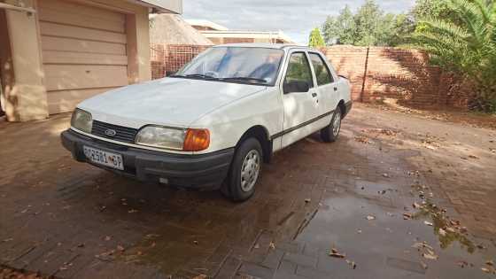 Ford Sapphire 2.0 GLE