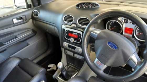 Ford St 2.5(6 speed)