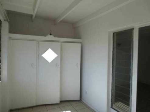 Forest Hill 1bed, bath, Kitchen, lounge, Rental R2350