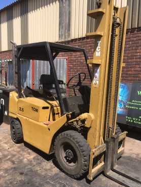 FORKLIFT 2.5 TON TCM