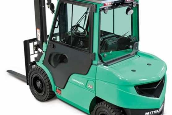 Forklifts Mitsubishi 2.5t 4m mast side shift