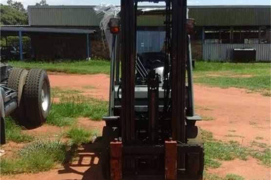 Forklifts Toyota 2.5 Ton