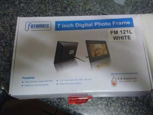 FotoMate 7quot Digital photoframe for sale